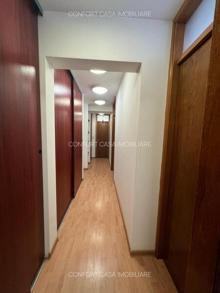 Decebal- Piata Alba Iulia, 4 camere decomandat,